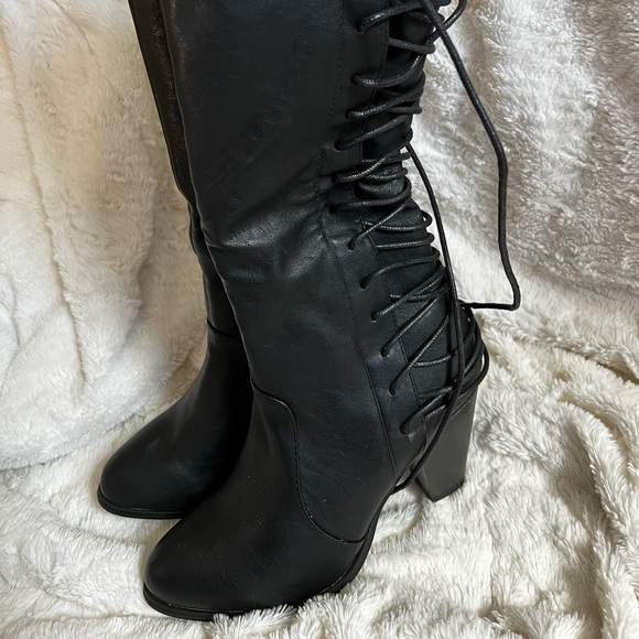 Black Leather Lace Up Heeled Boots - Picture 2 of 4